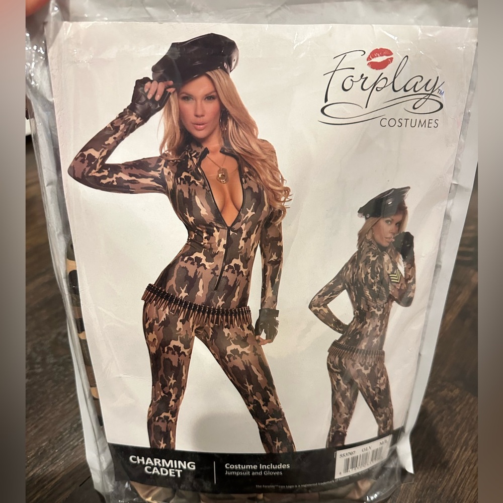 WOMEN’s COSTUME SEXY CADET SOLDIER